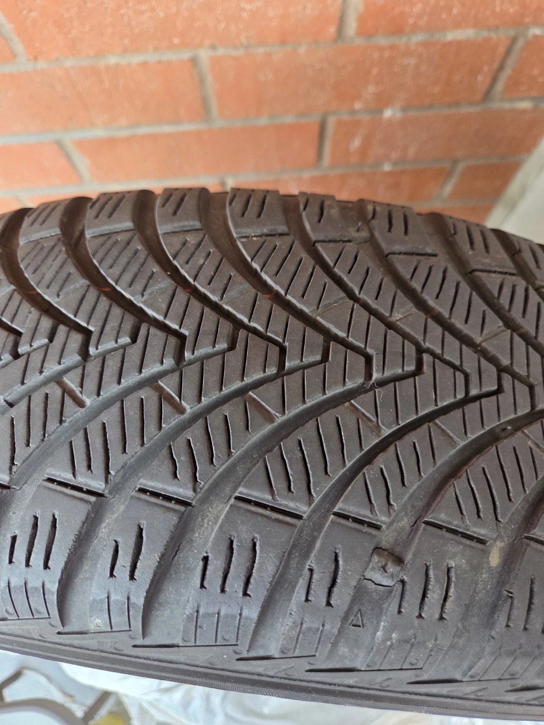 Kumho Solus 185/65 R15 88H Tires ⚽️ - photo 3