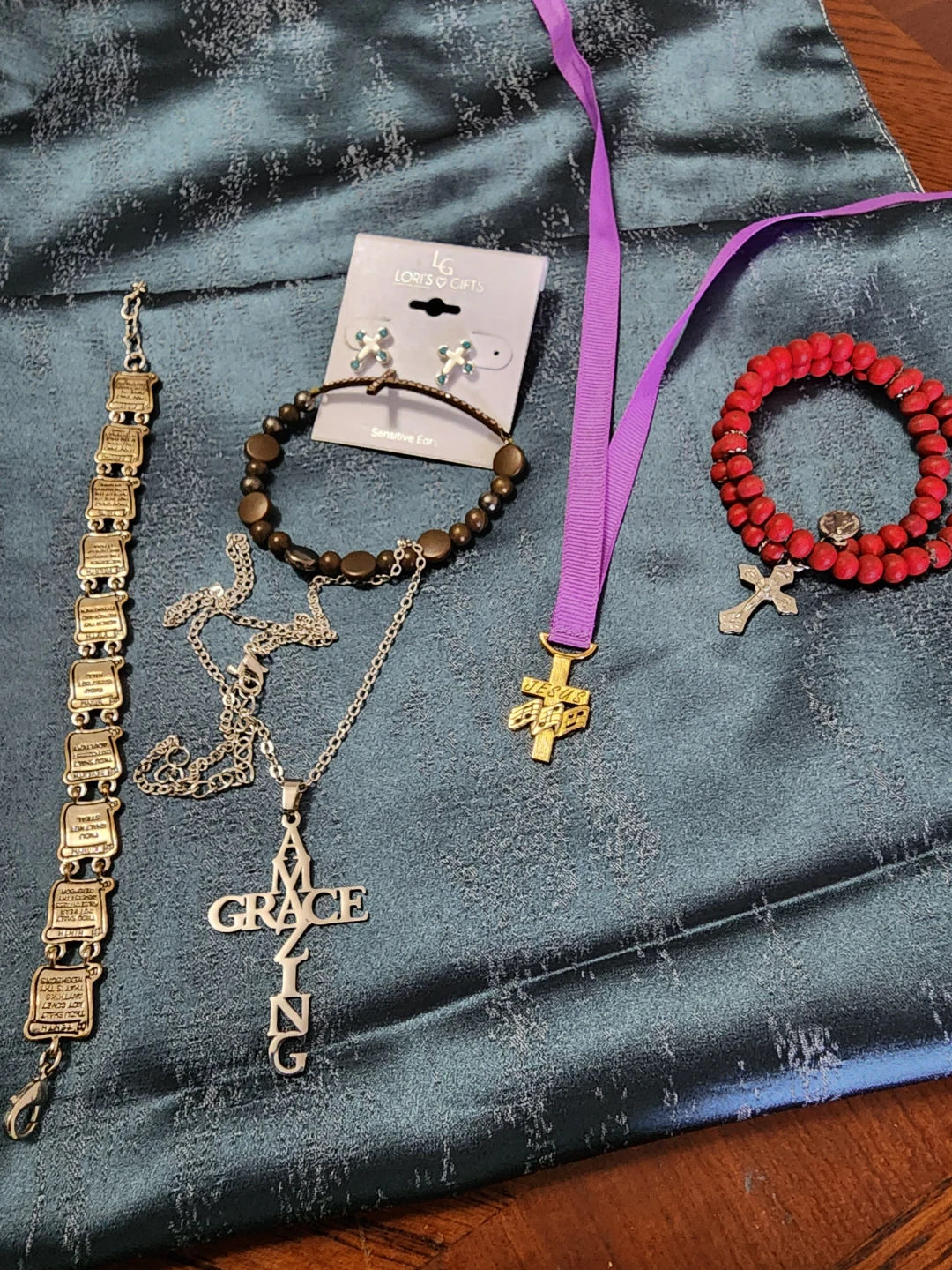 Lori's Gifts Cross Earrings and Bracelets