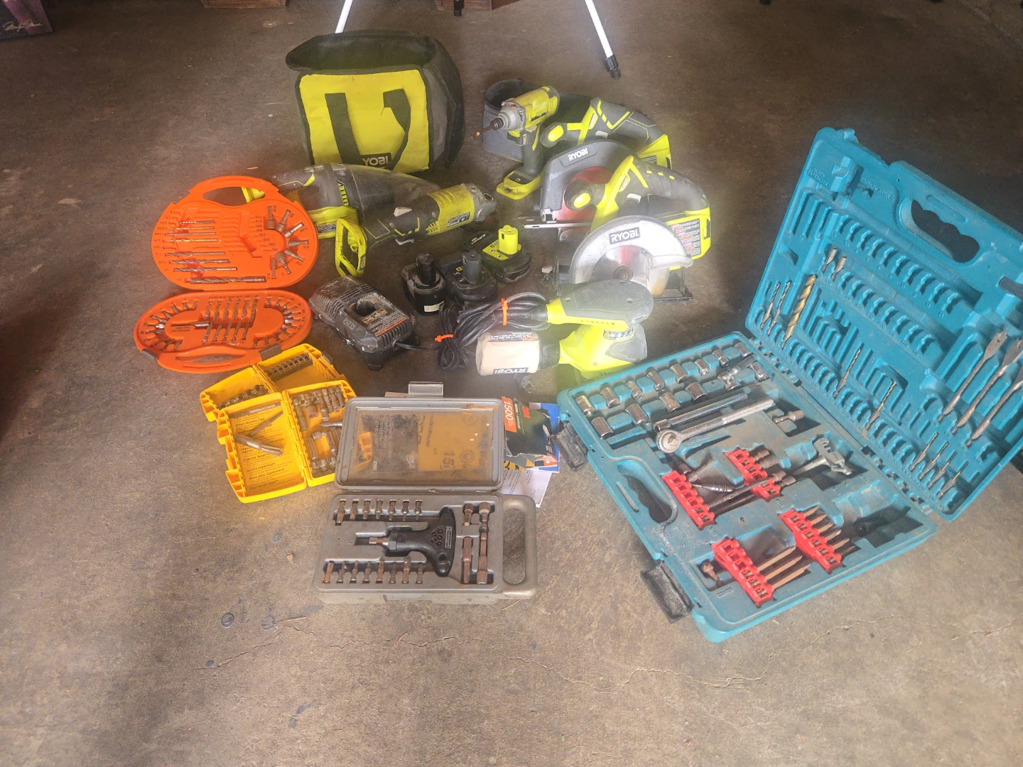 Ryobi Power Tool Bundle - photo 2