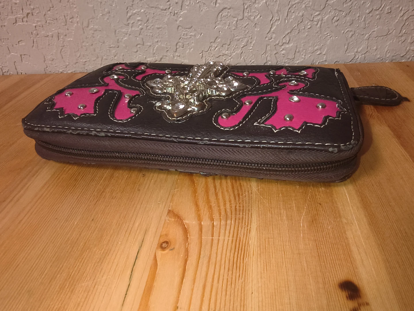 Brown and Pink Cross Wallet - photo 4