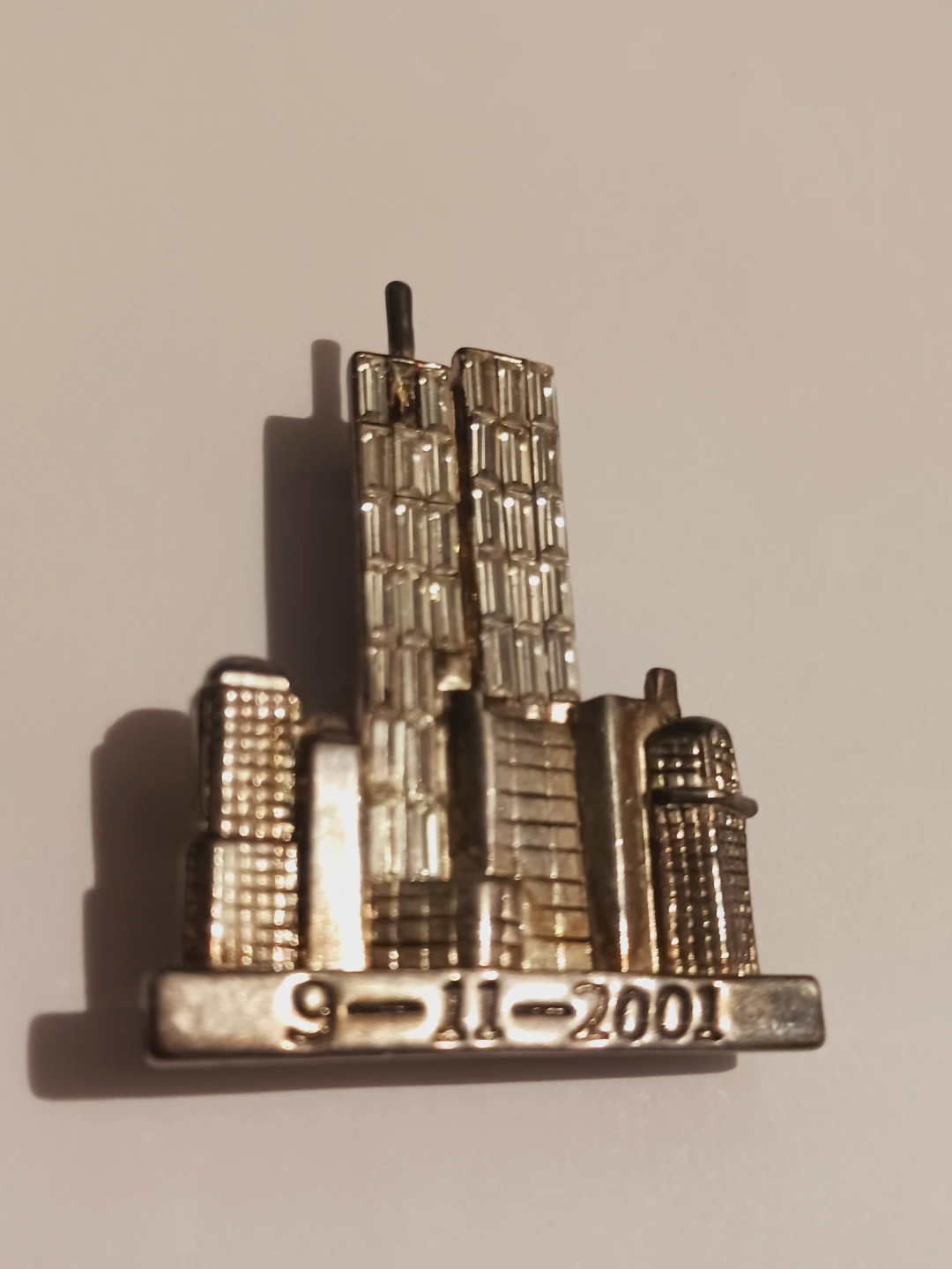 9-11-2001 Twin Towers Commemorative Brooch
