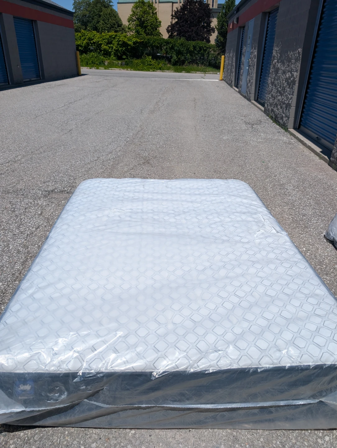 Free delivery Sealy Mattress original  posturepedic - photo 2