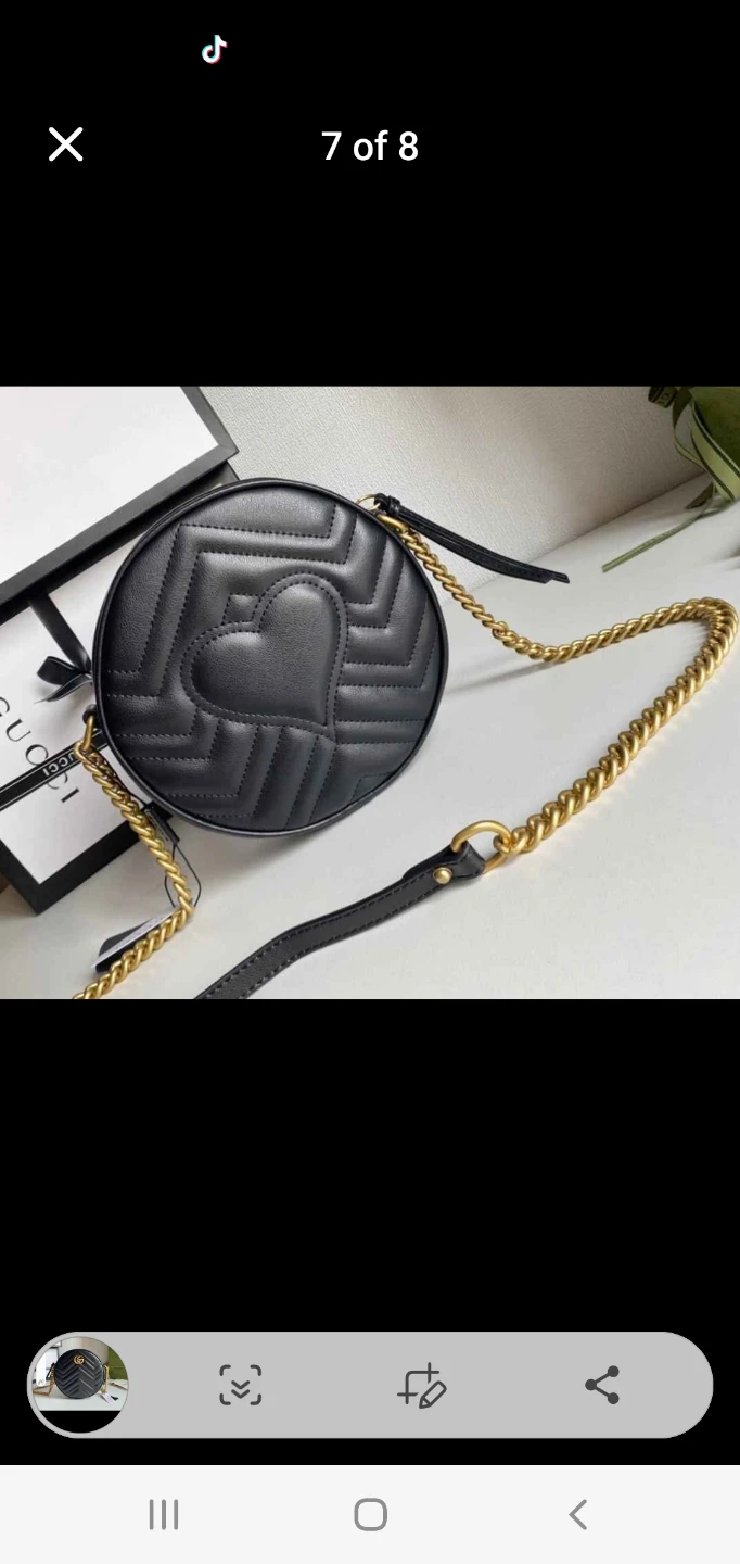 Gucci Black Quilted Heart Round Bag - photo 4