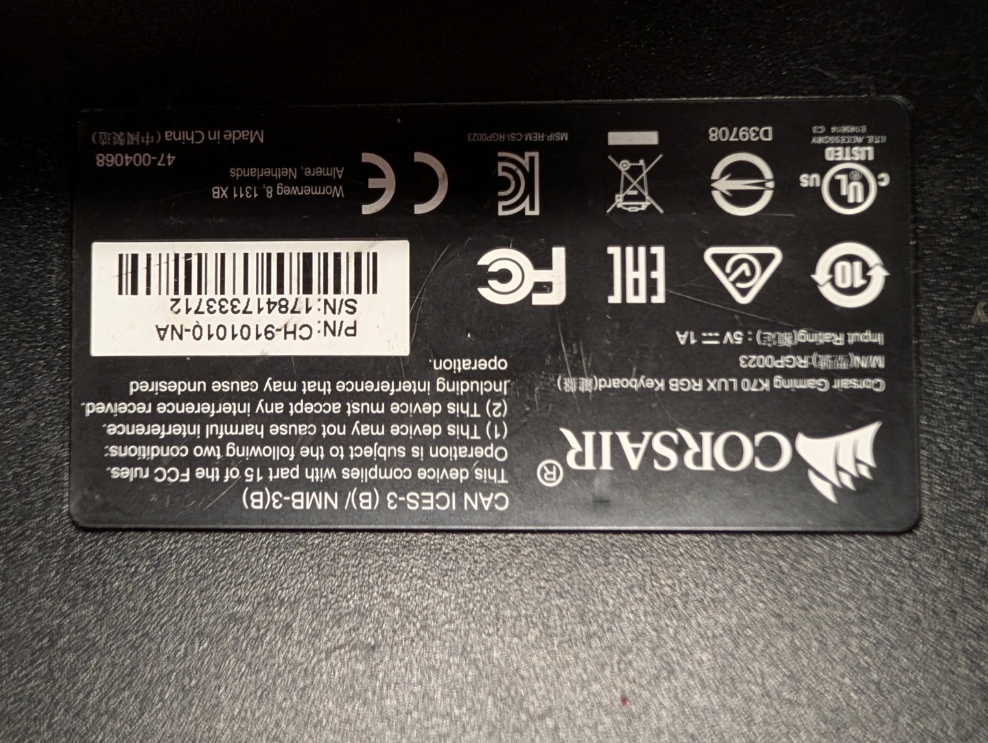 Corsair K70 LUX RGB Keyboard - photo 3