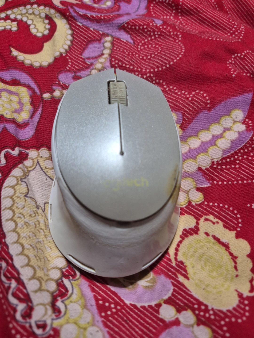 Logitech Wireless Mouse ⚽️