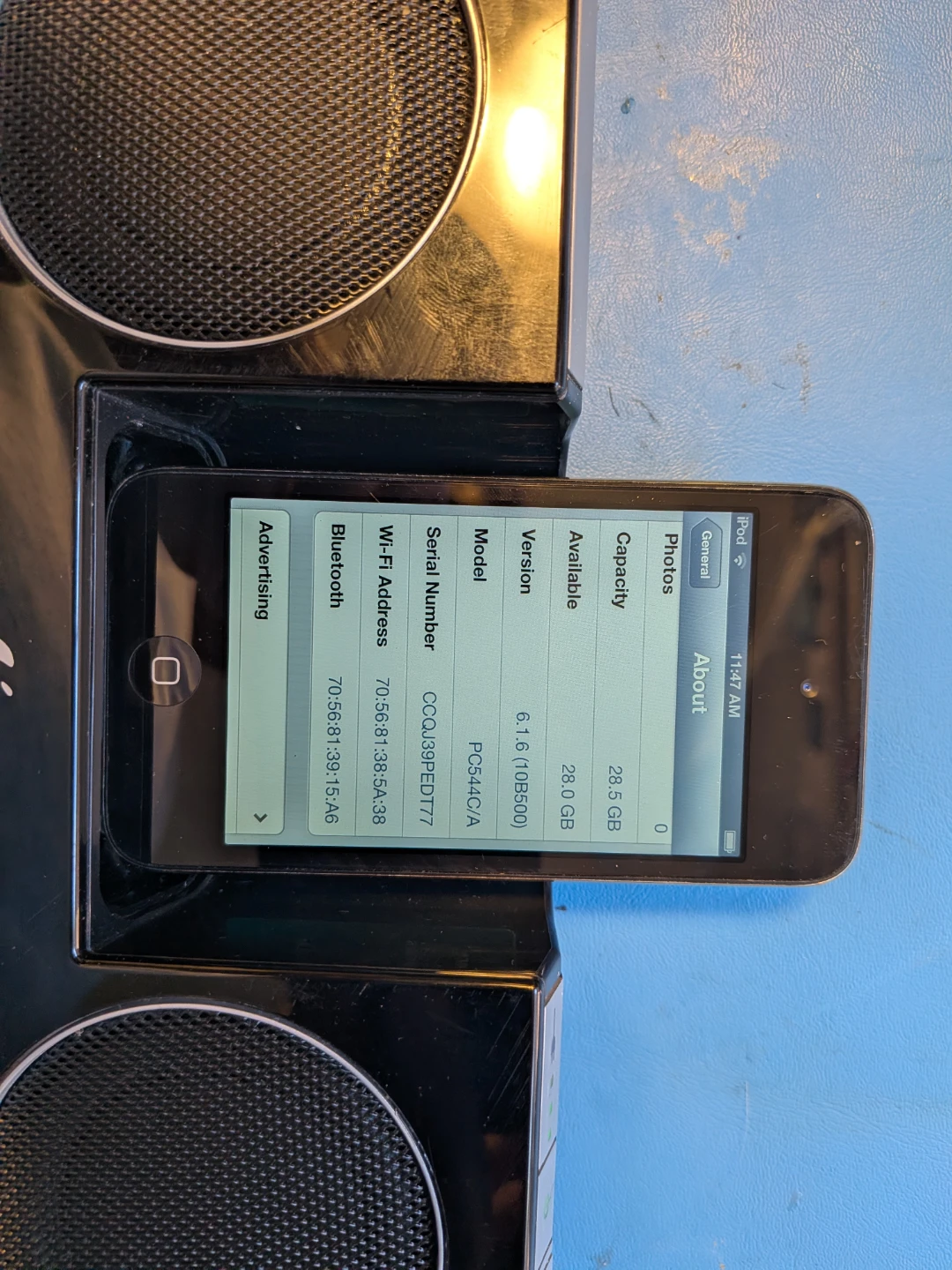 Logitech Pure-Fi Anywhere 2 iPod Dock with iPod - photo 2