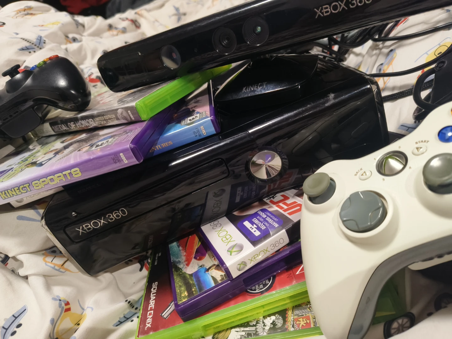 Xbox 360 Console with Kinect and Games - photo 4