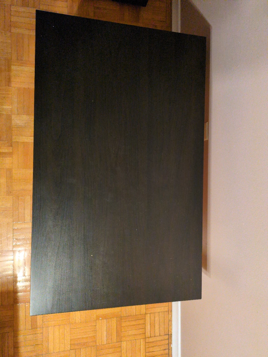 ⚽ Black Coffee Table