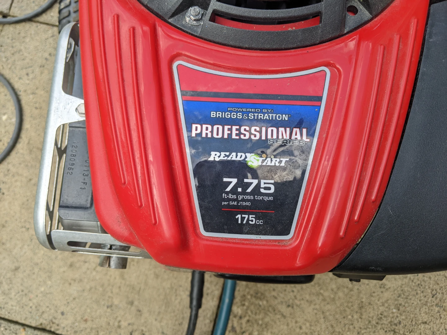 Troy-Bilt Gas Pressure Washer - 2700 PSI / 2.3 GPM - Excellent - photo 2