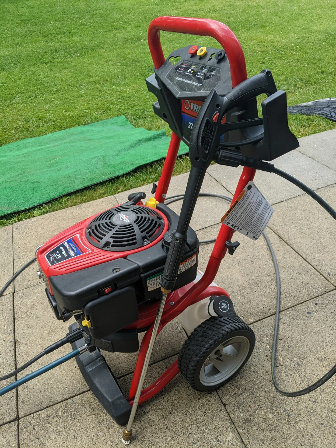 Troy-Bilt Gas Pressure Washer - 2700 PSI / 2.3 GPM - Excellent - photo 4