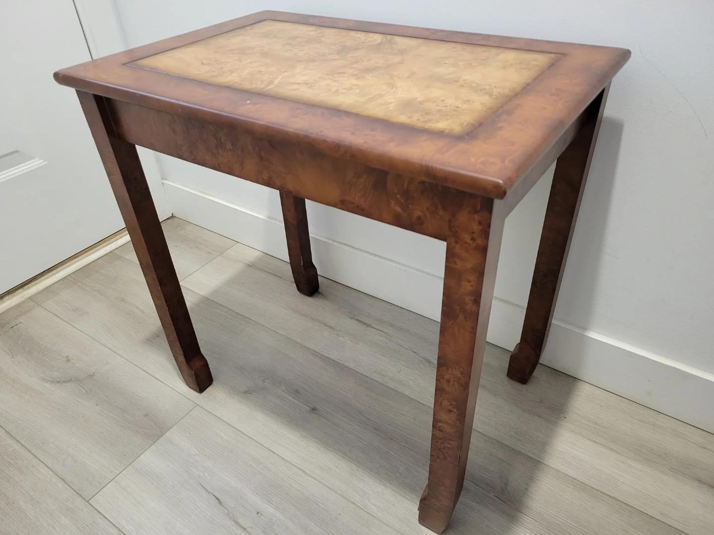 Very Nice Vintage Side Table with Burled Wood Veneer Top