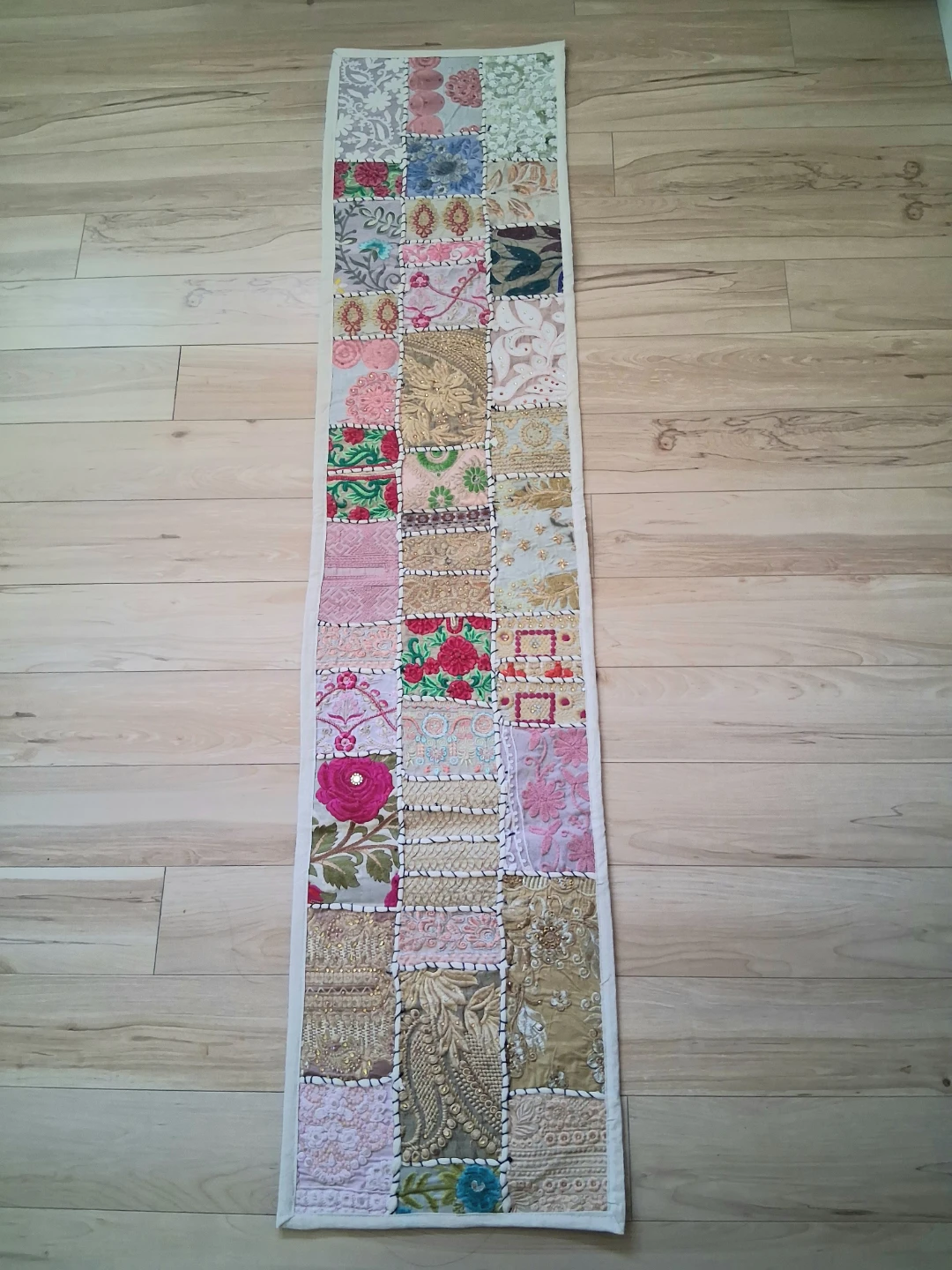 NEW GORGEOUS BOHO TABLE RUNNER/WALL HANGING DECOR