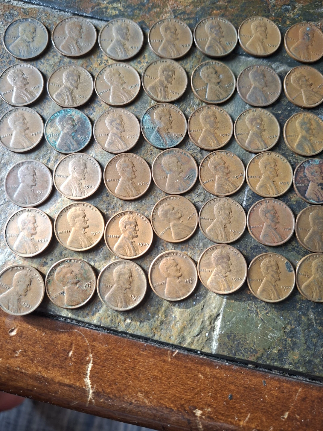 Collection of all 1920s and 1930s Lincoln Wheat Pennies x42 - photo 2