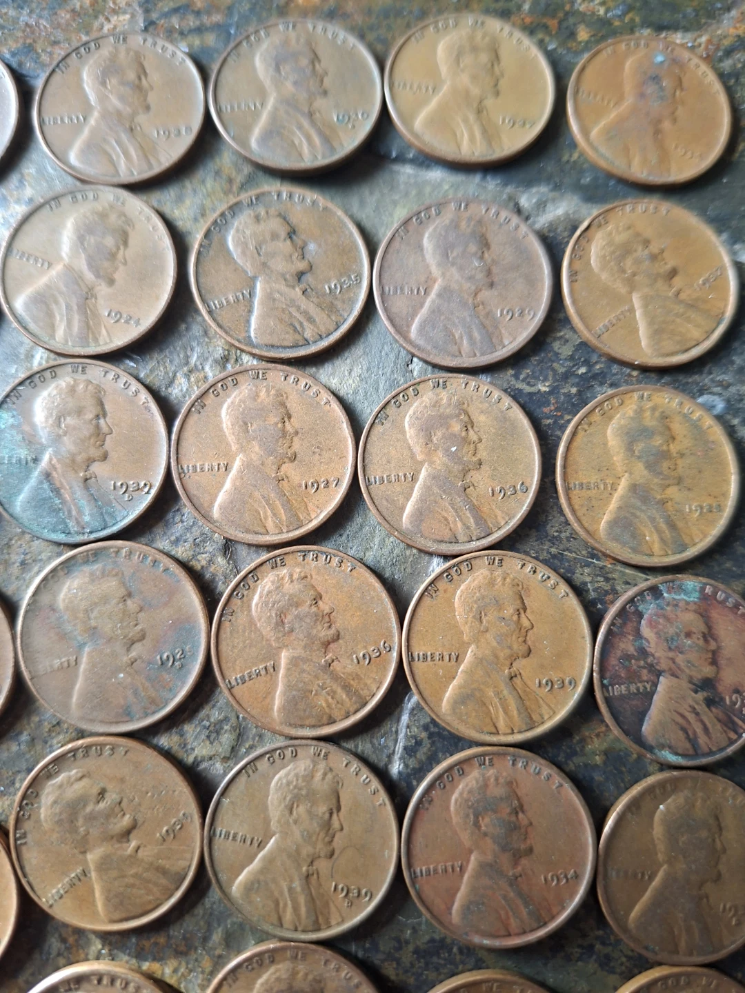 Collection of all 1920s and 1930s Lincoln Wheat Pennies x42 - photo 5