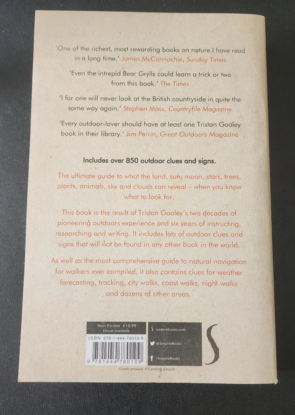 ⚽ The Walker's Guide to Outdoor Clues & Signs by Tristan Gooley - photo 2