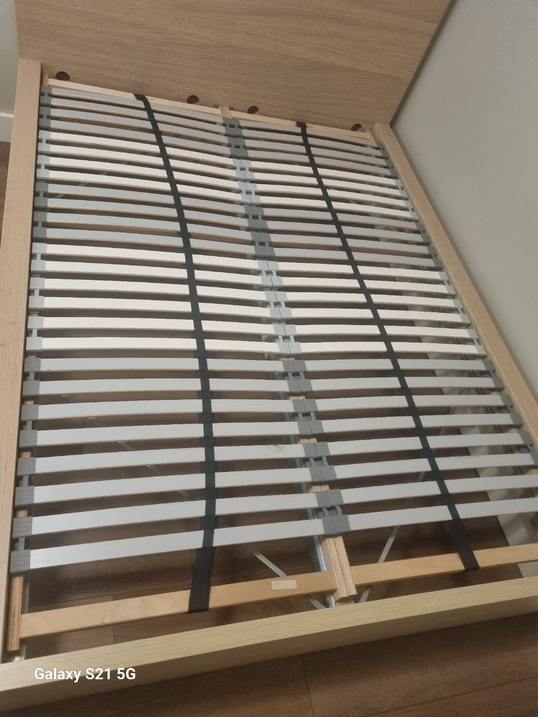 full-size bed frame - photo 4