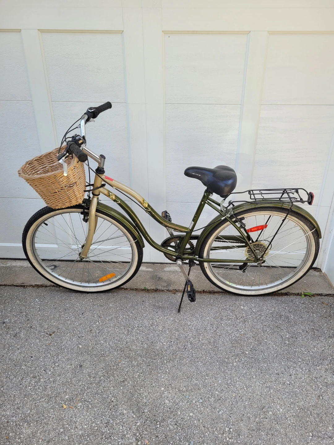 Lafies Raleigh Boardwalk Cruiser Bike