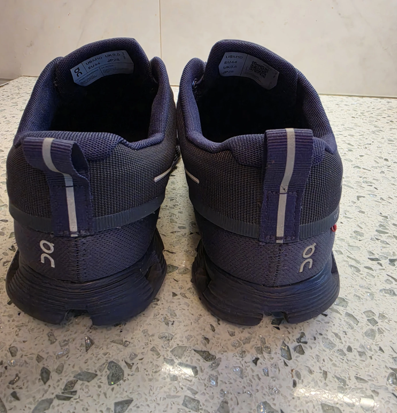 ON Cloud Waterproof Running Shoes - photo 4