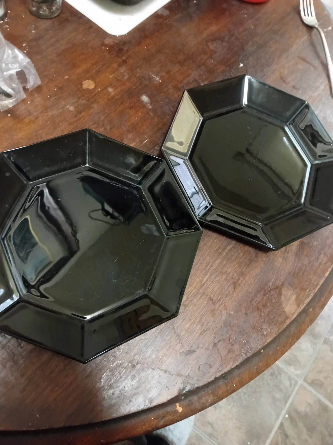 Black Hexagonal Plates - Set of 2