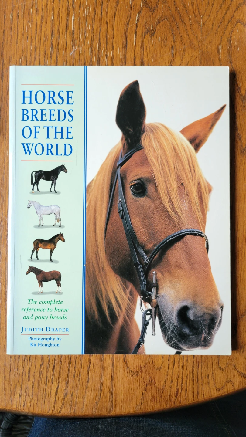 Horse Breeds of the World Book ⚽