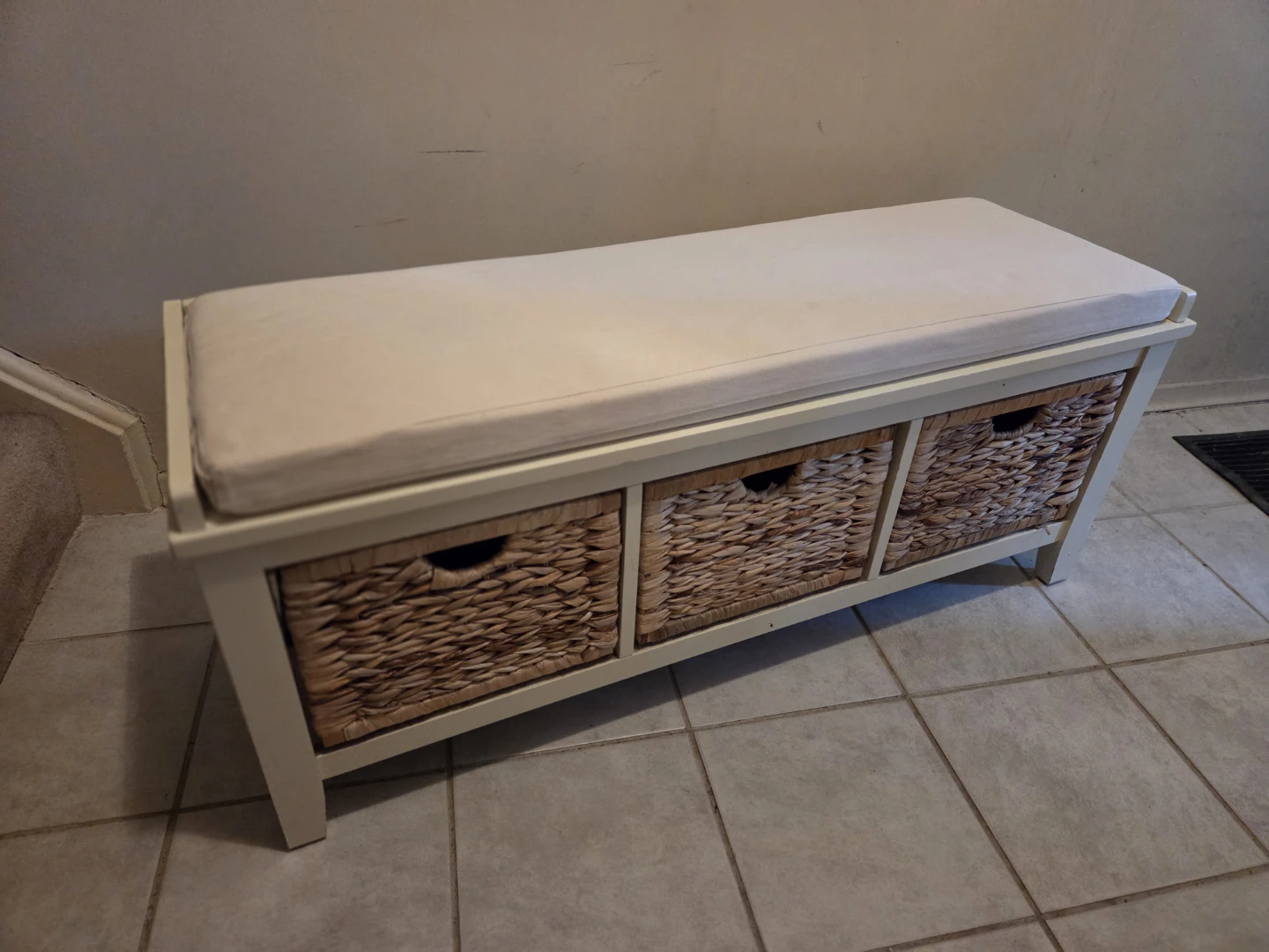 Storage Bench with 3 Wicker Baskets