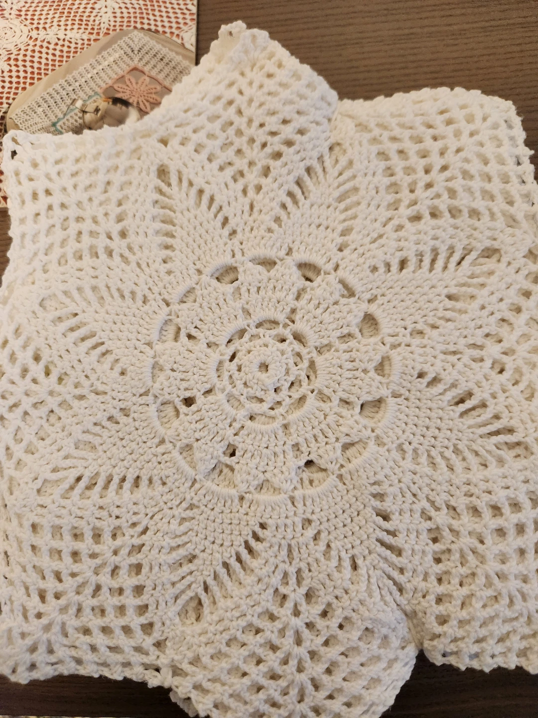 Set of 2 bundles of 12 White Crochet Doilies - photo 2