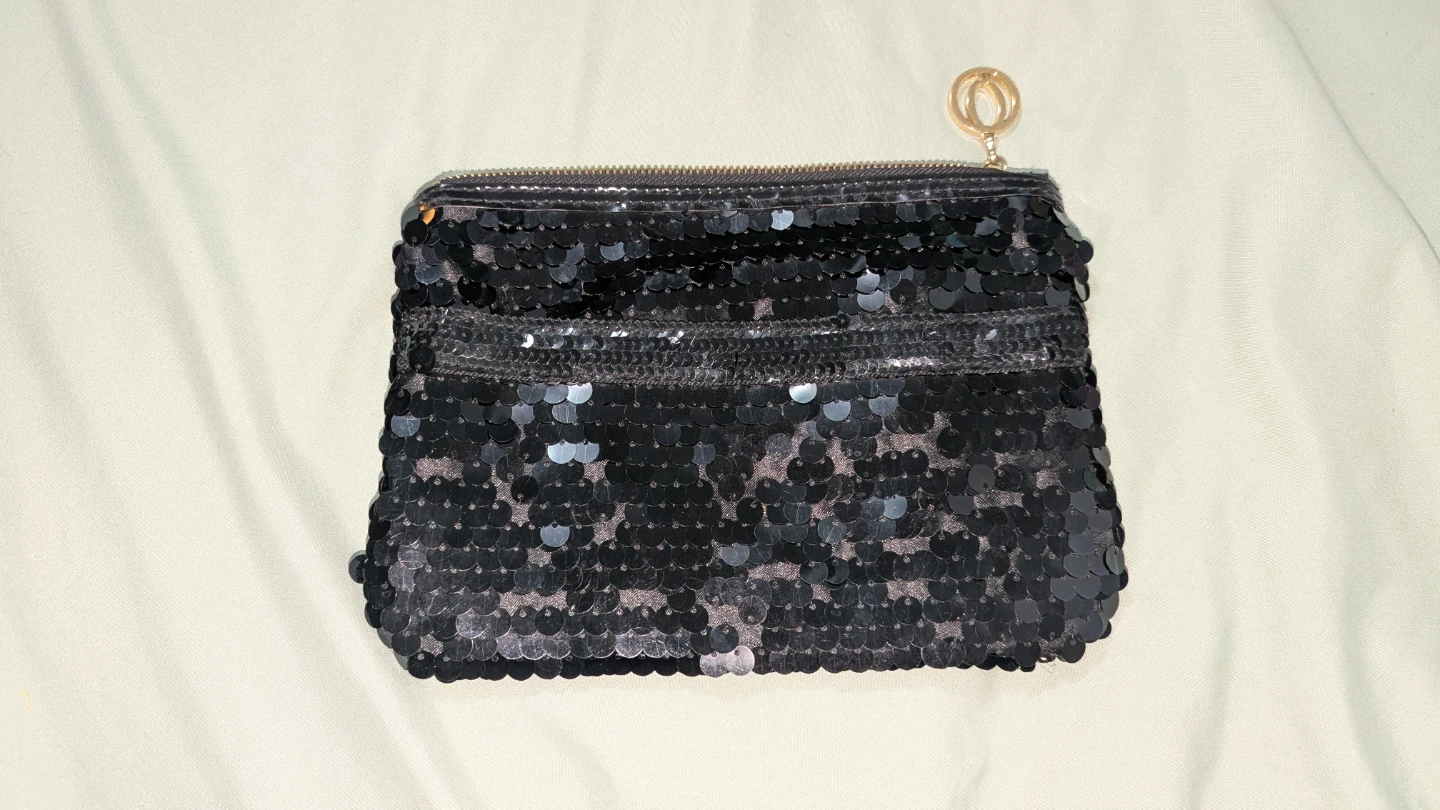 Purses and purse accessories