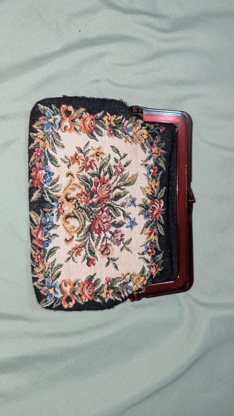 Purses and purse accessories - photo 3