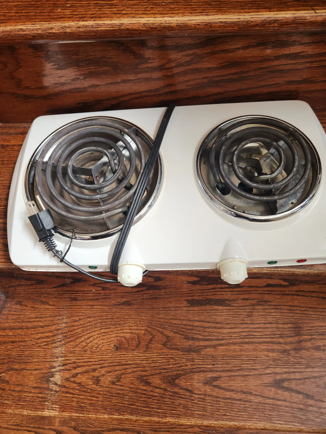 Salton Canada Double Burner Electric Stove