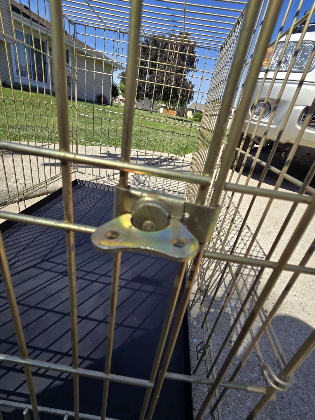 Waggin' Tails Corral Dog Crate with Tray - photo 3