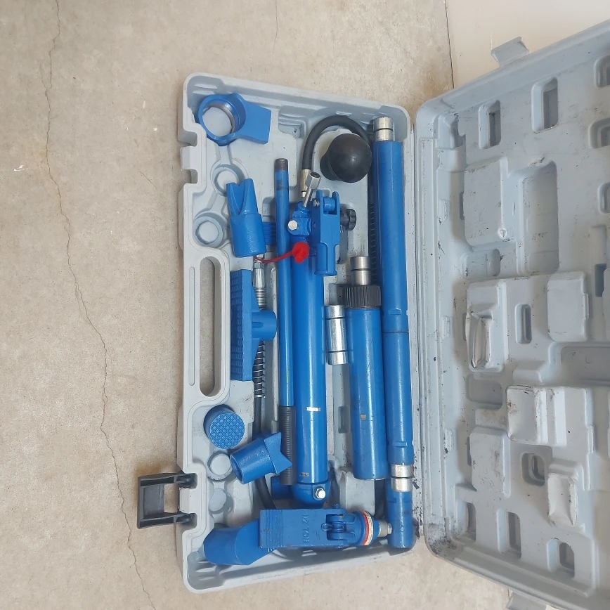 Blue Hydraulic Body Frame Repair Kit - photo 3