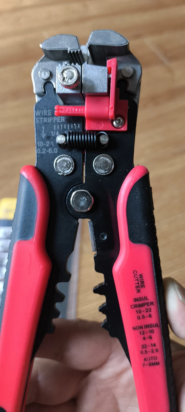 Self-Adjusting Wire Strippers and Voltage Detector Set - photo 4