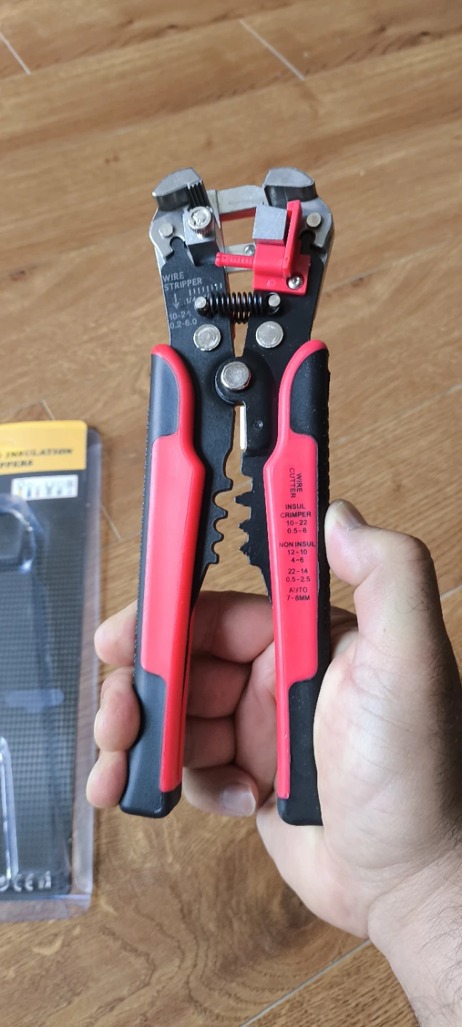 Self-Adjusting Wire Strippers and Voltage Detector Set - photo 5