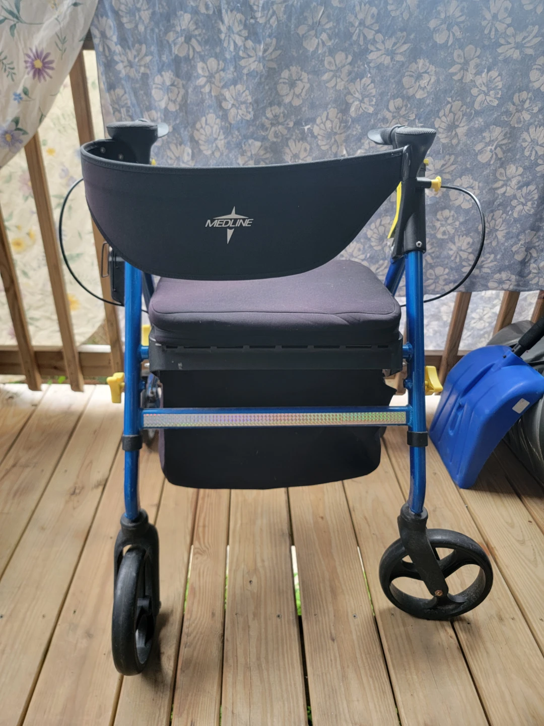 Medline Walker with Seat - photo 3