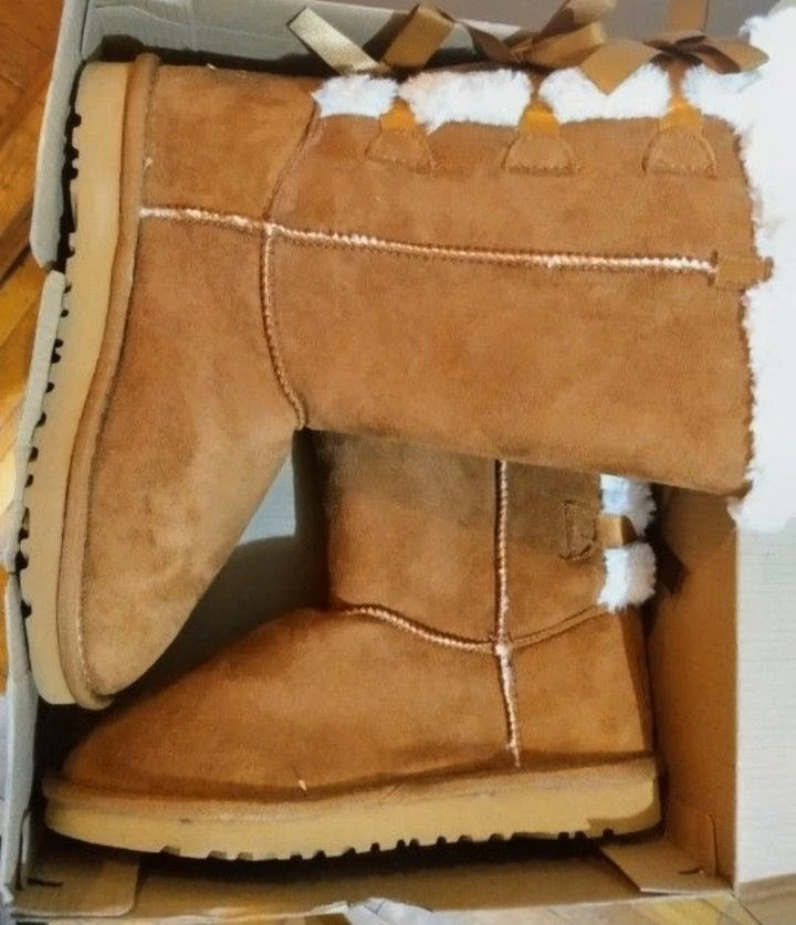 UGG Bow Australia Boots - photo 2