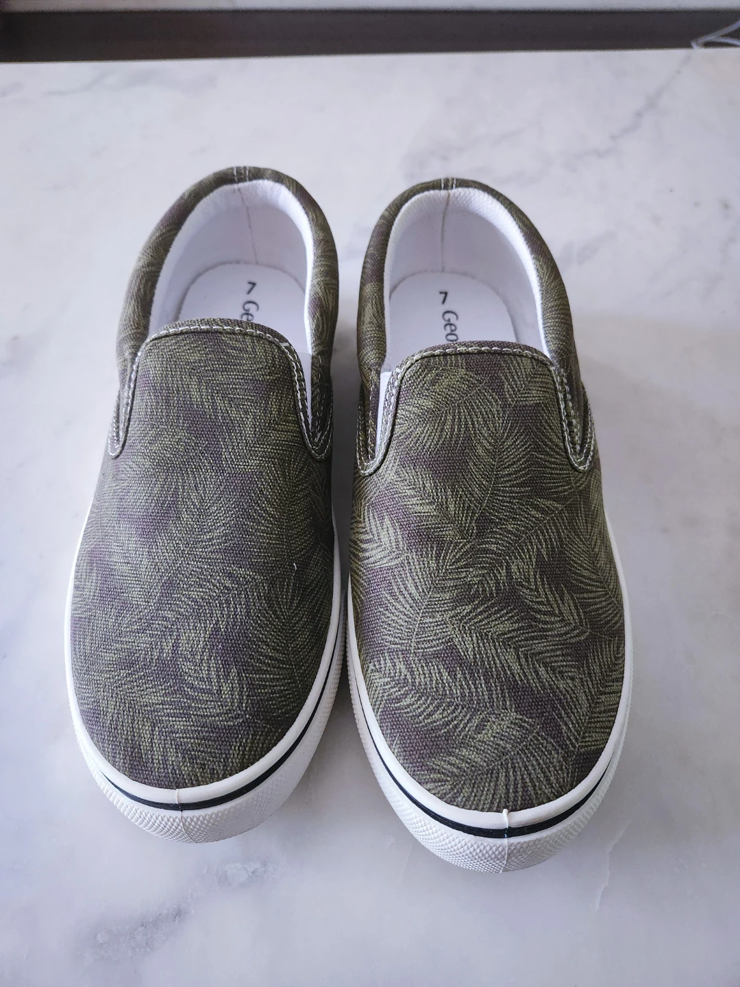 George Slip-On Sneakers ⚽