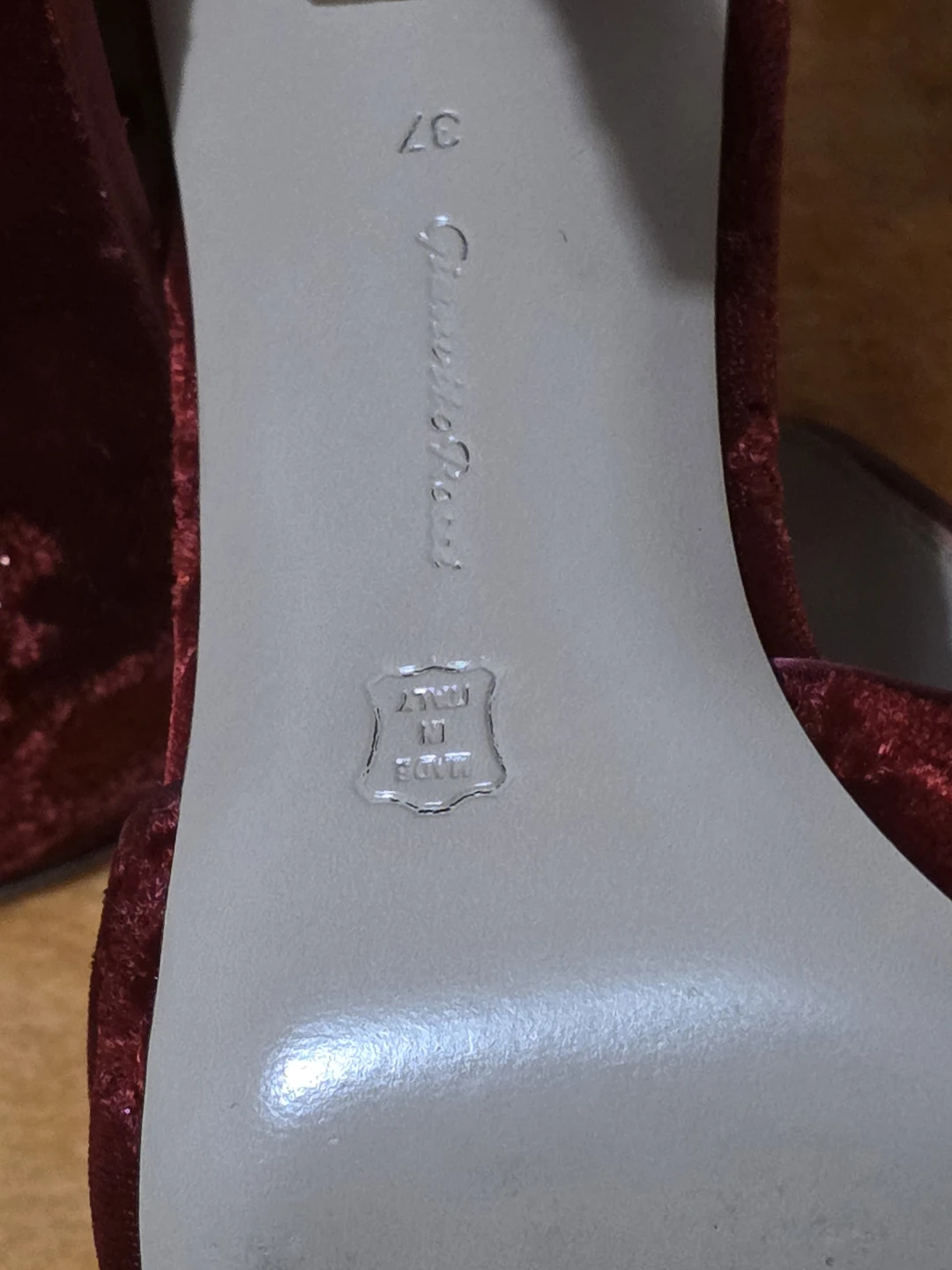 Gianvito Rossi Red Velvet Heeled Mules Size 37 - photo 4