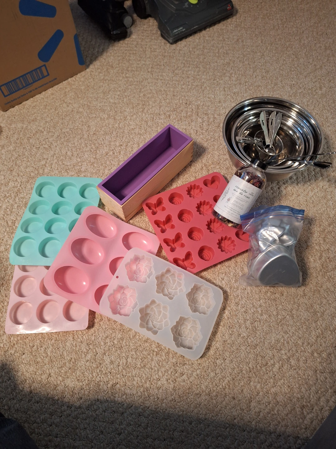 Soap and Bathbomb Making Supplies Set