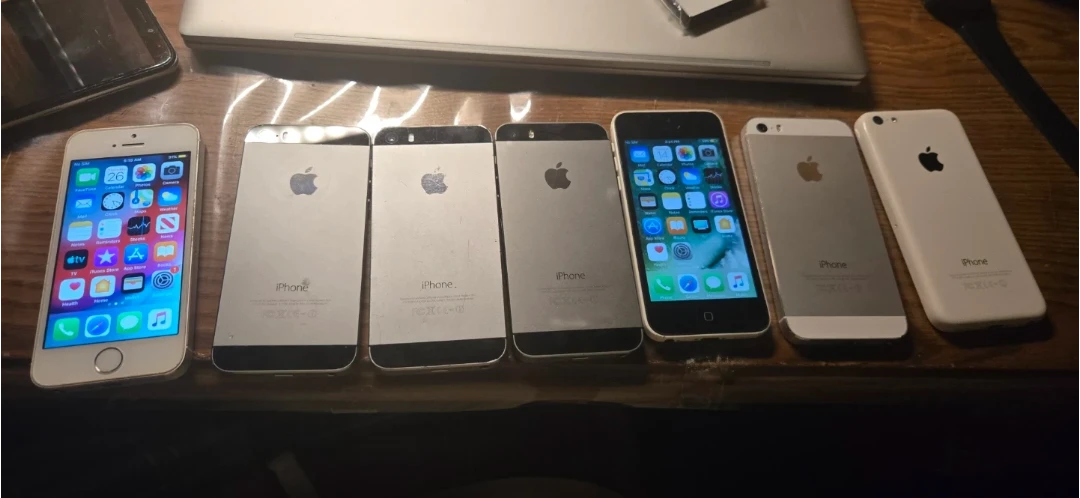 Apple iPhone 5s and 5c Lot - 40$ each for 5S and 55$ each for 5C - photo 3