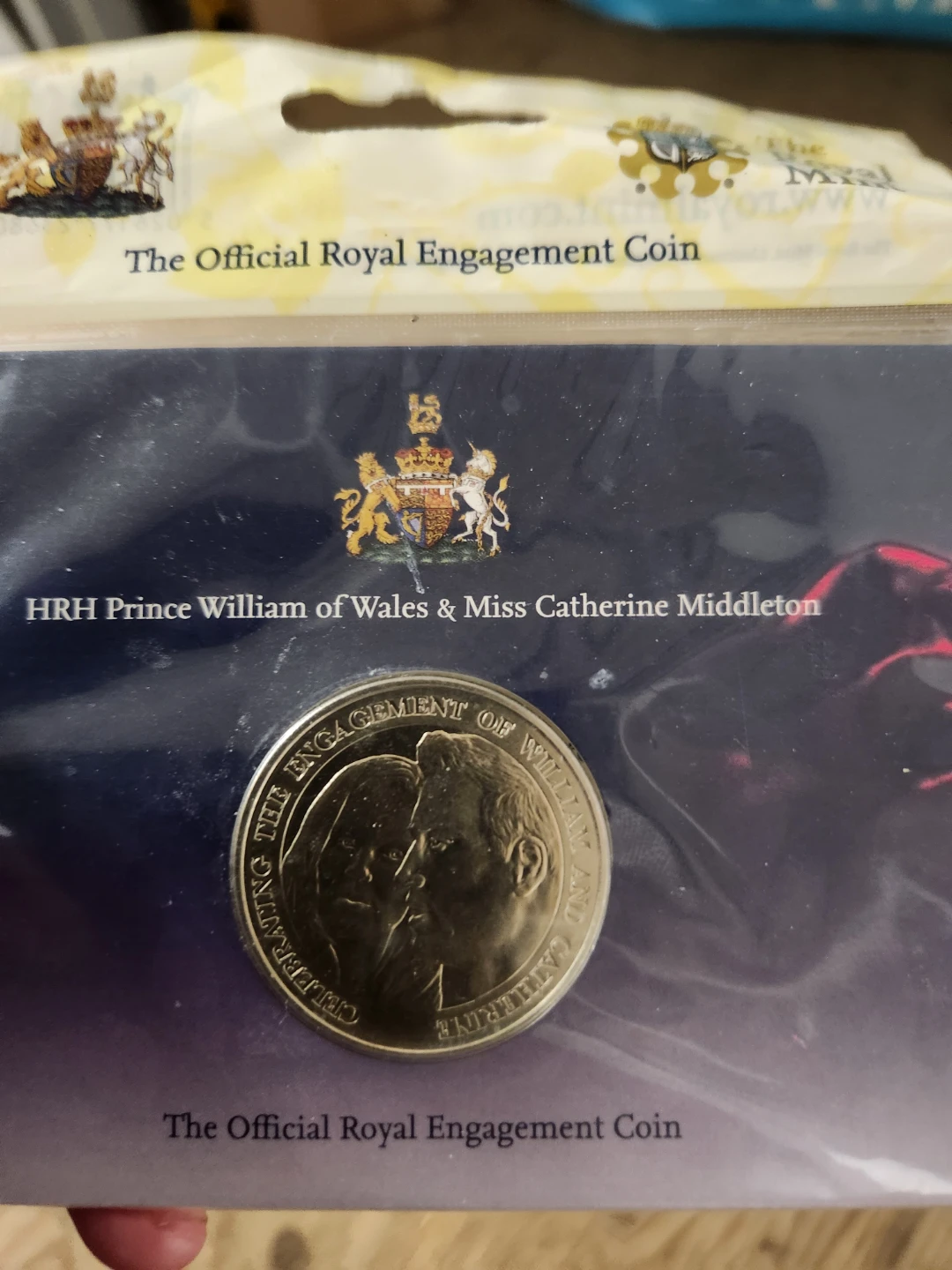 The Royal Mint Official Royal Engagement Coin - photo 3