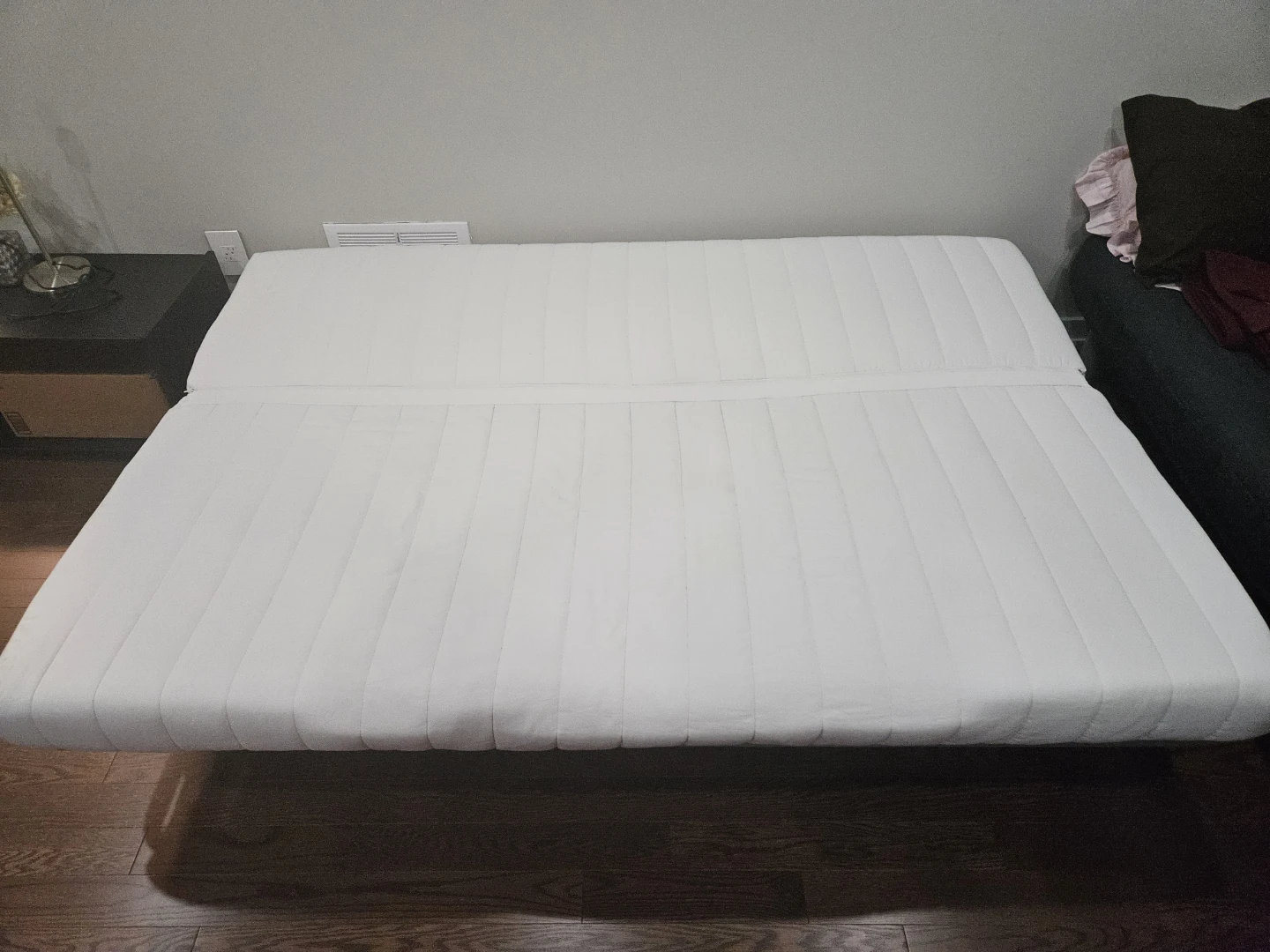 White Sofa Bed - photo 2