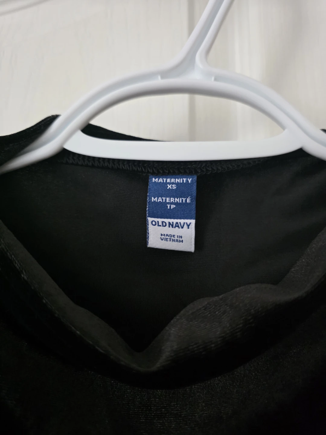 Old Navy Maternity Black Velvet Sleeveless Top - photo 3