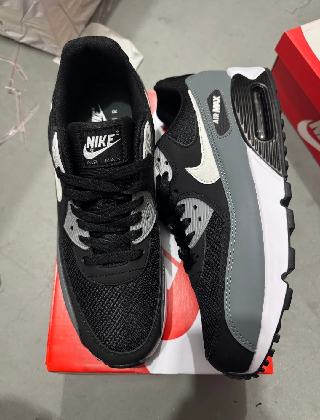 Nike Air Max 90 Black / GreySale 11 men