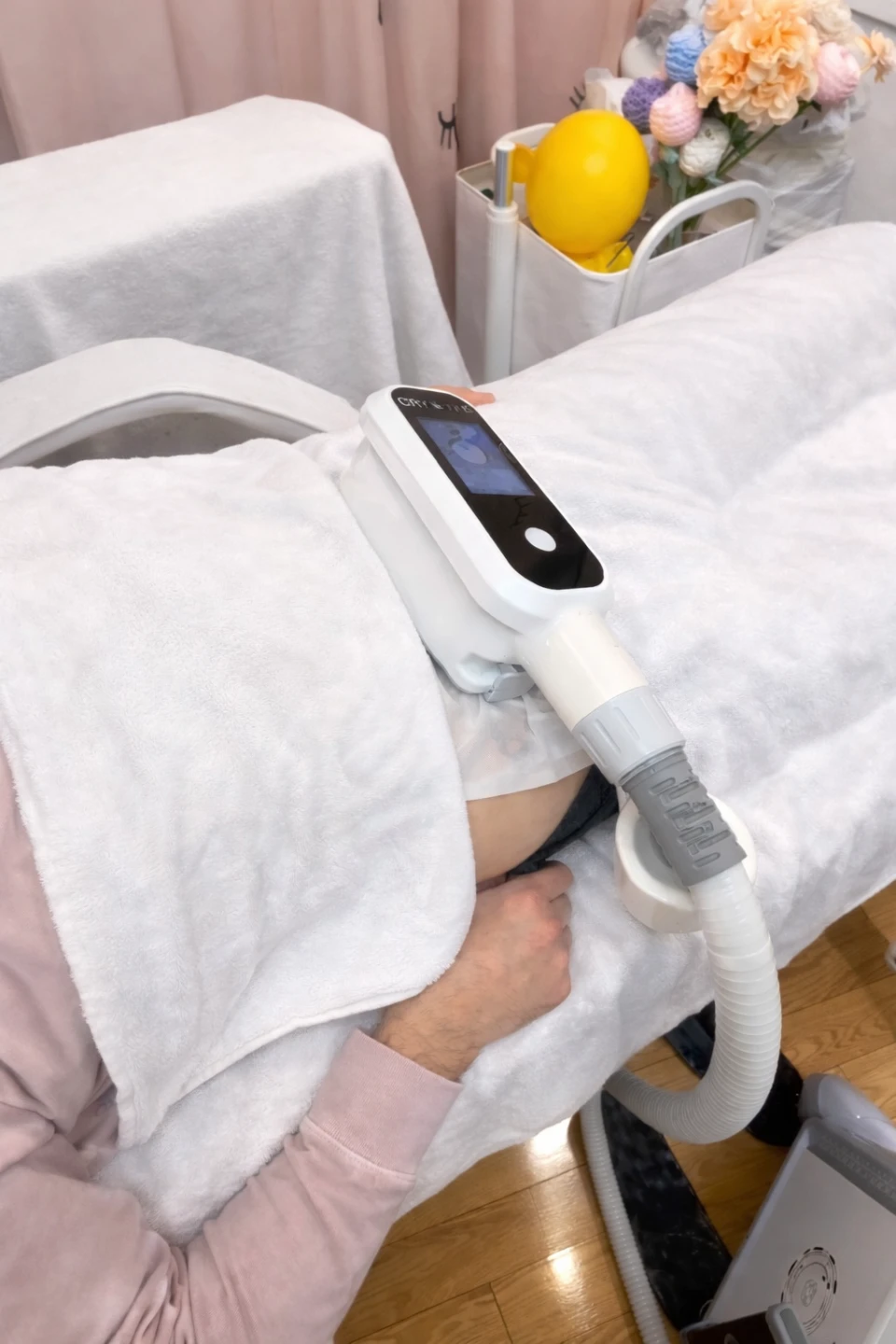 Cryolipolysis Fat Freezing Treatment $140 per session - photo 3