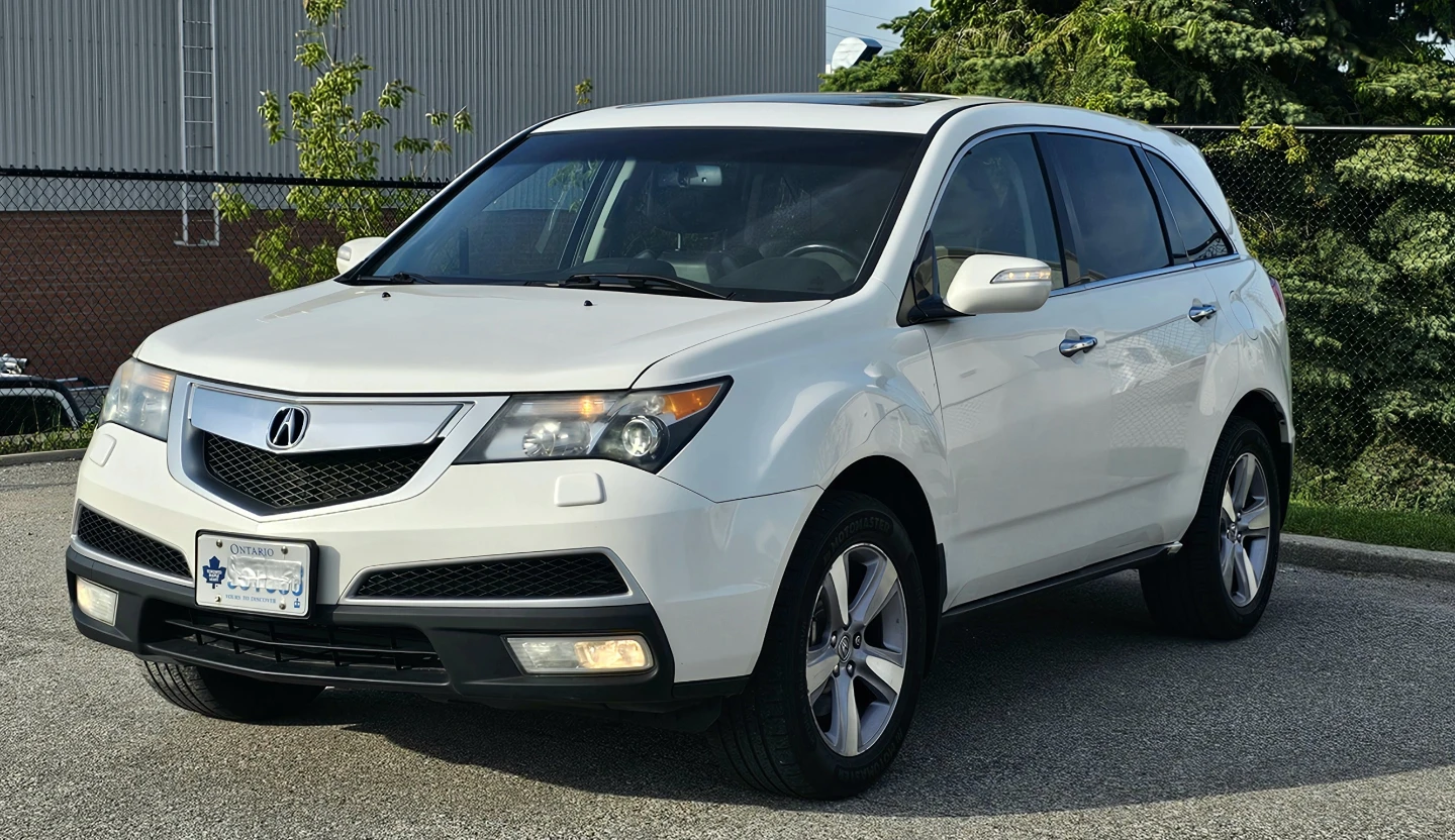 White Acura MDX SUV - photo 3