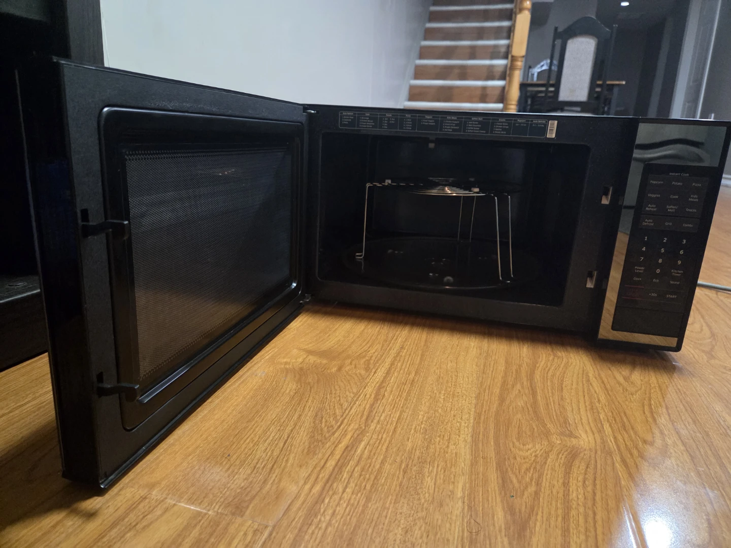 Samsung Microwave Oven - photo 2
