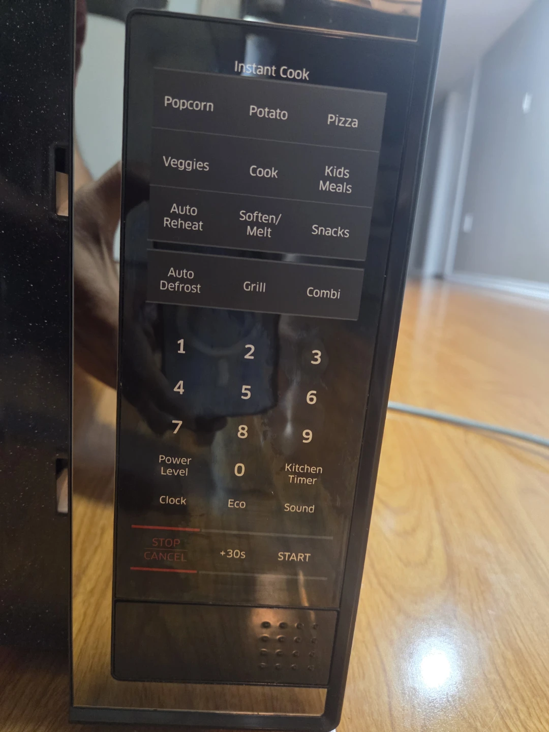 Samsung Microwave Oven - photo 3