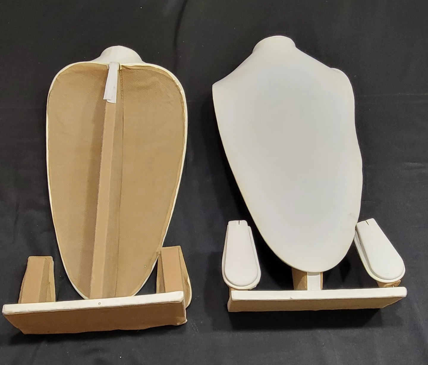 2 White Necklace and Earring Display Busts ⚽ - photo 2