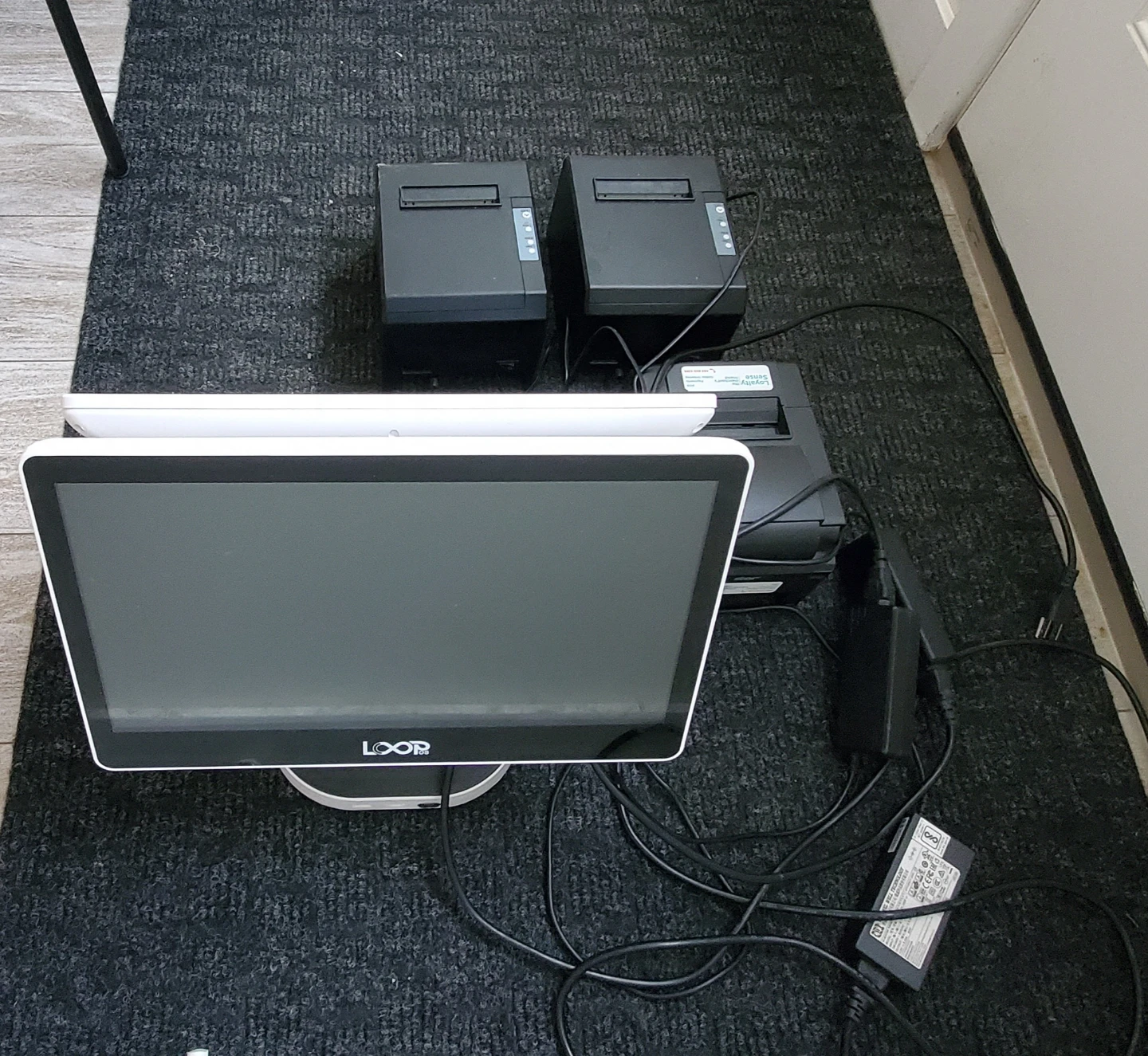 LOOP dual screen POS System with 3 receipt Printers