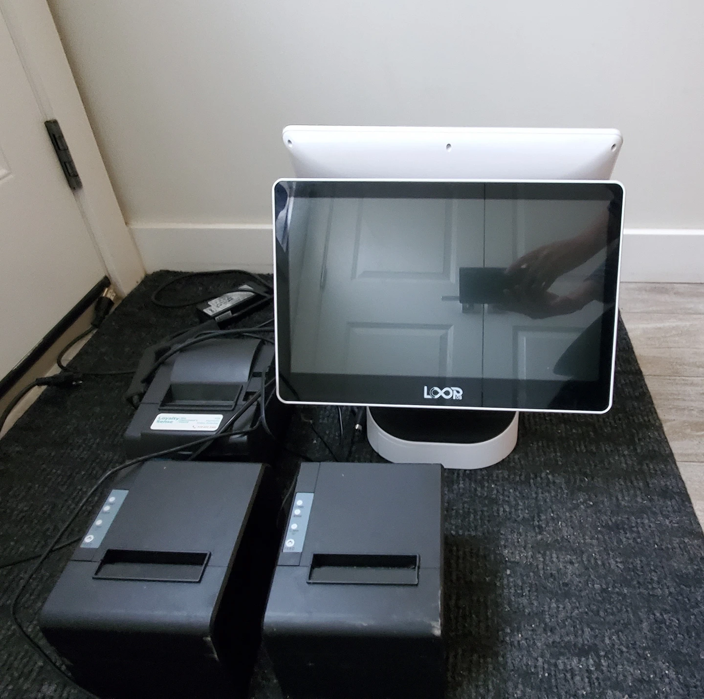 LOOP dual screen POS System with 3 receipt Printers - photo 2